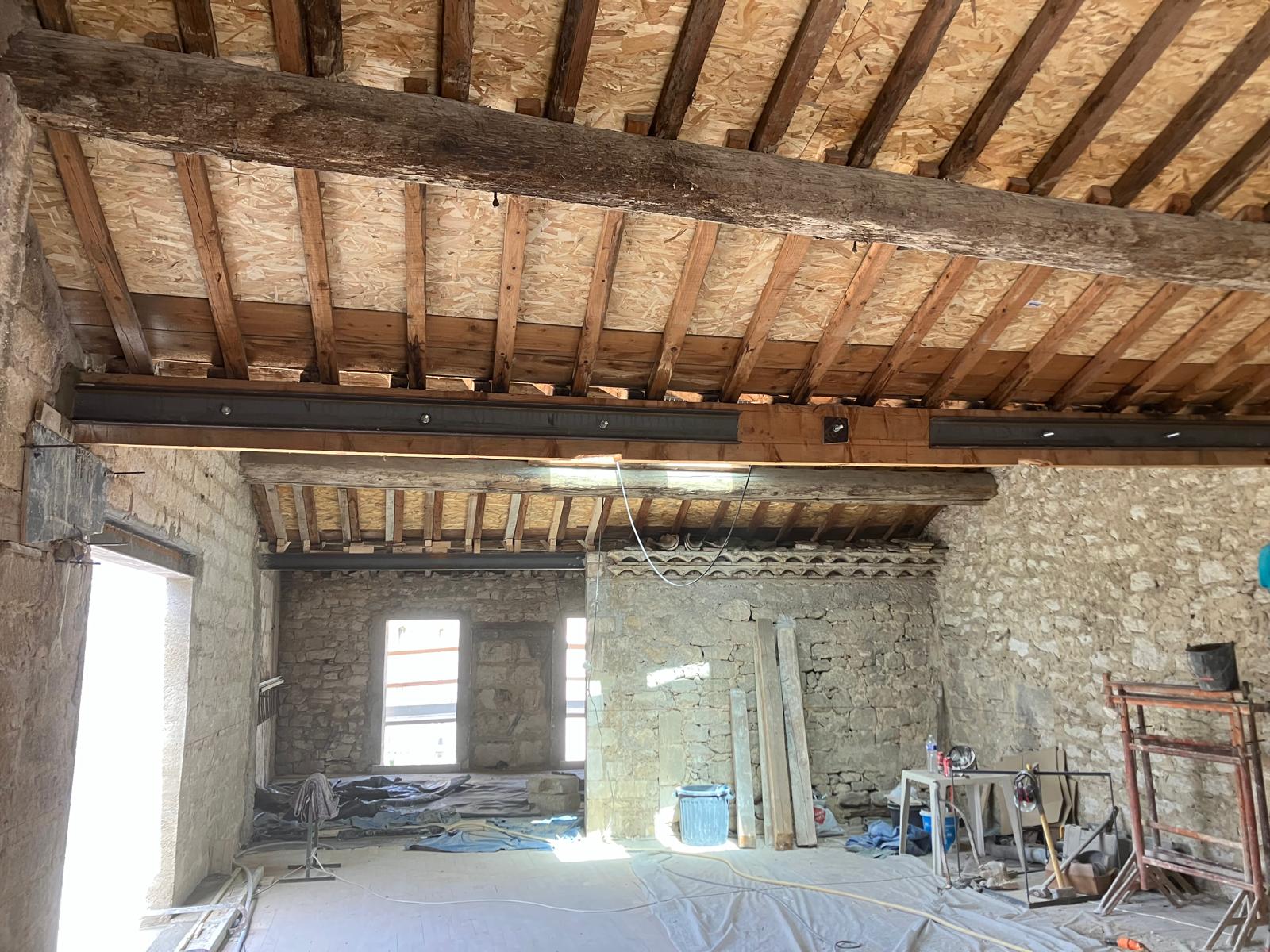 Rénovation totale d'une maison en pierre & bassin